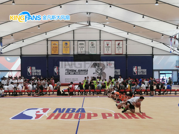 工业大风扇解决室内球馆通风问题